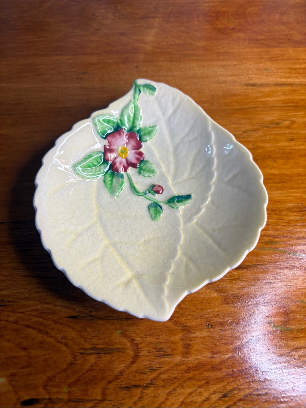 Vintage Hand-Painted Floral Leaf Ceramic Dish - Cream with Pink Flower